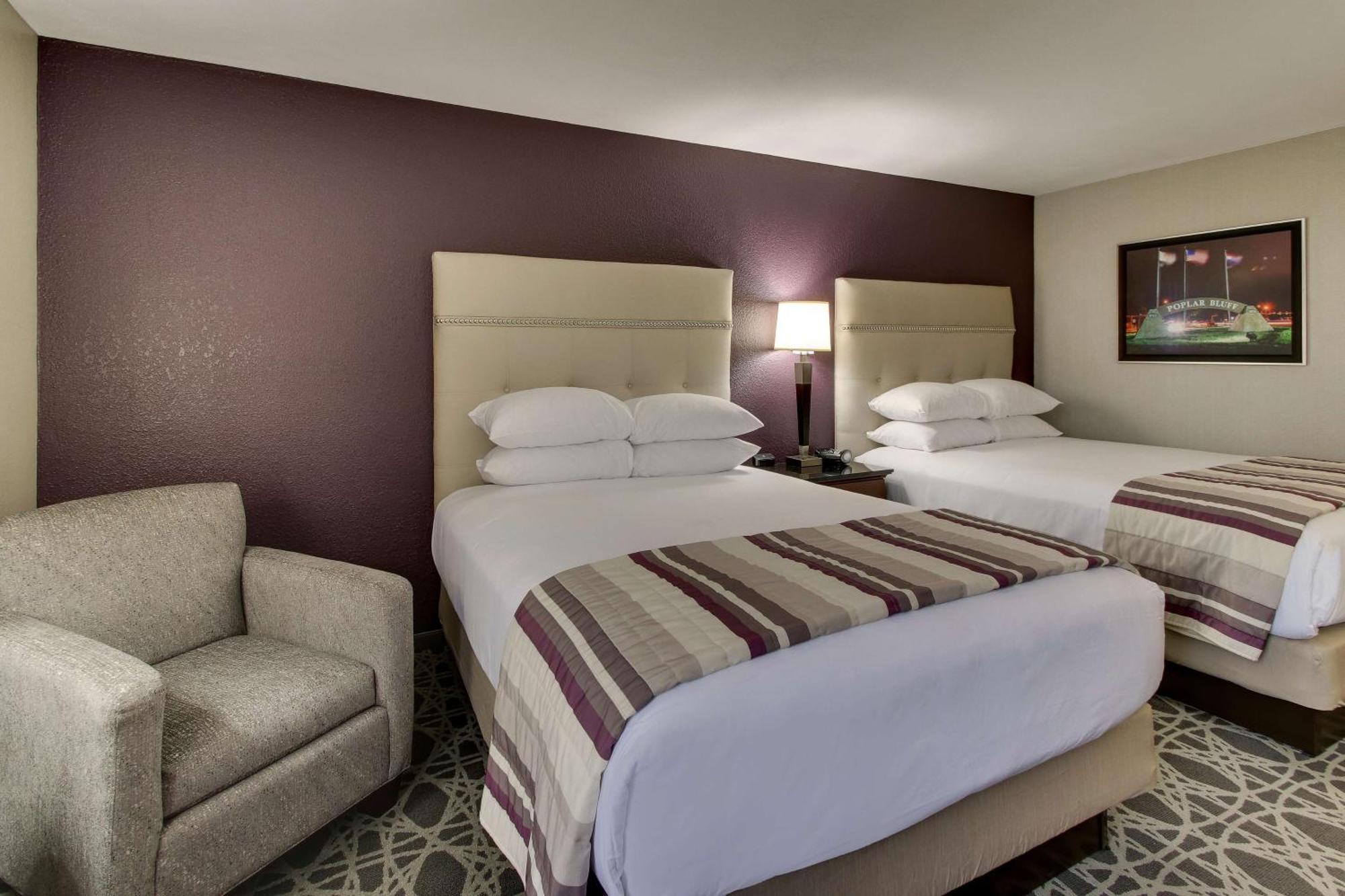 Drury Inn & Suites Поплар Блафф Экстерьер фото