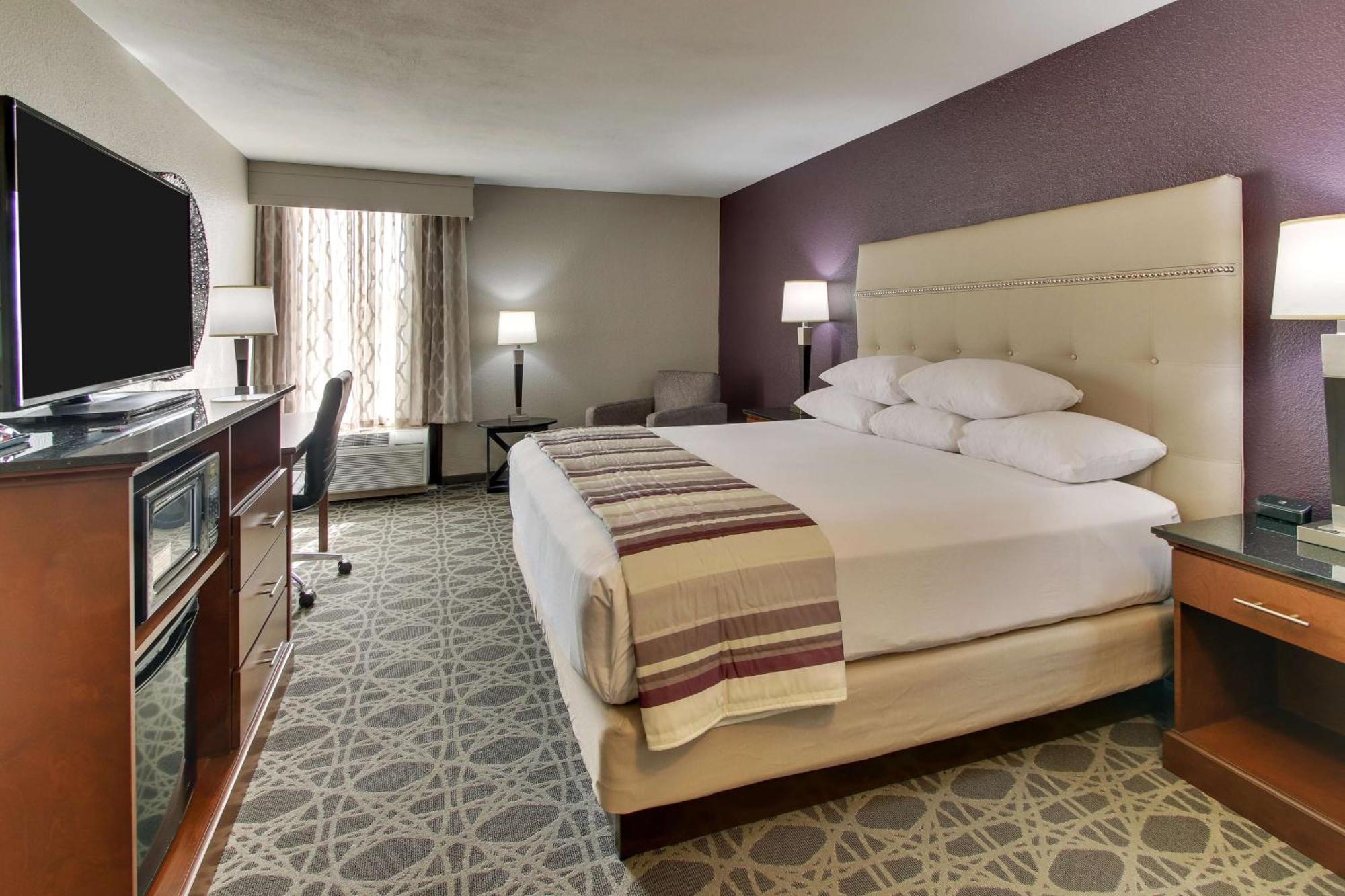 Drury Inn & Suites Поплар Блафф Экстерьер фото