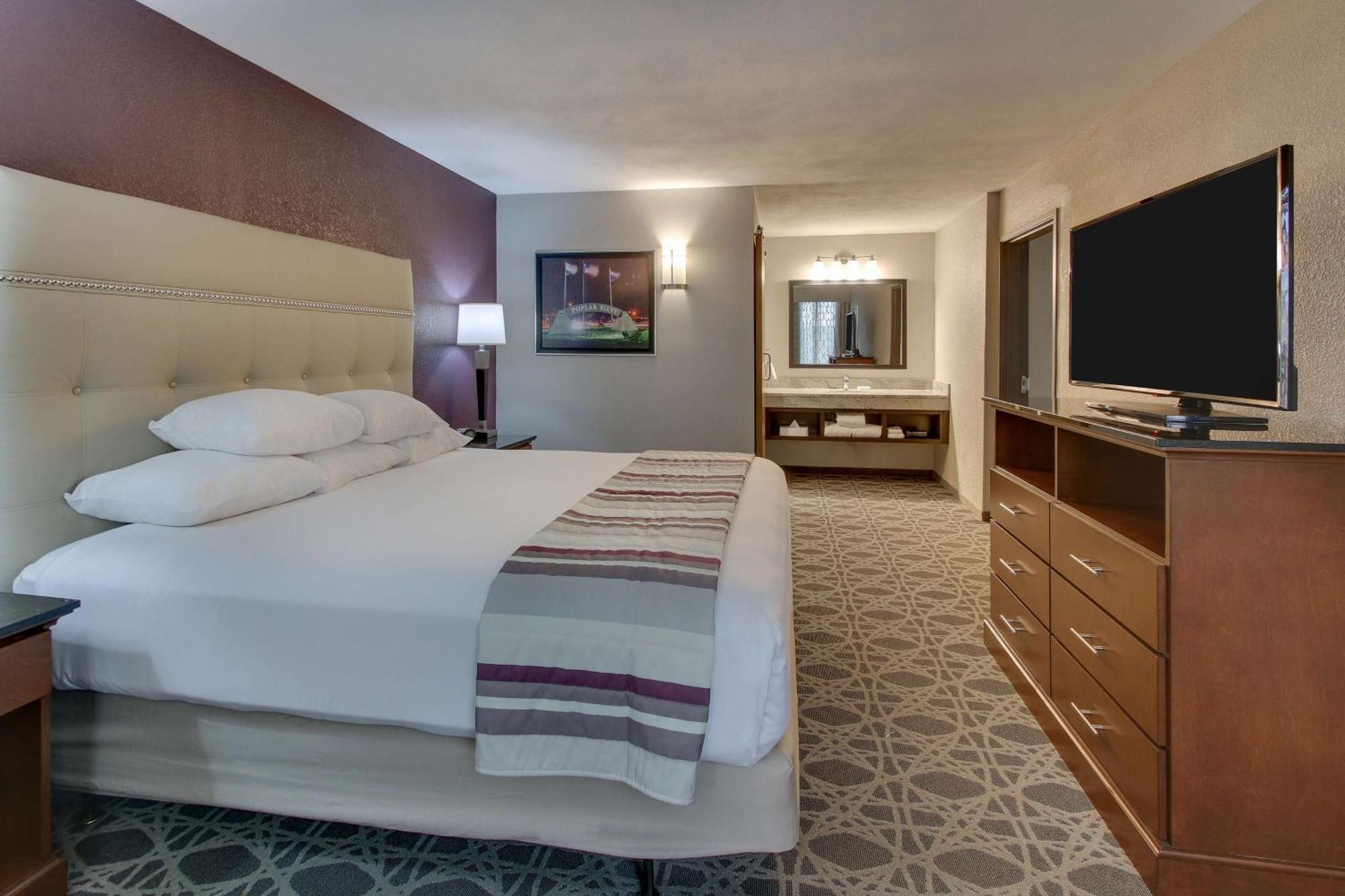 Drury Inn & Suites Поплар Блафф Экстерьер фото